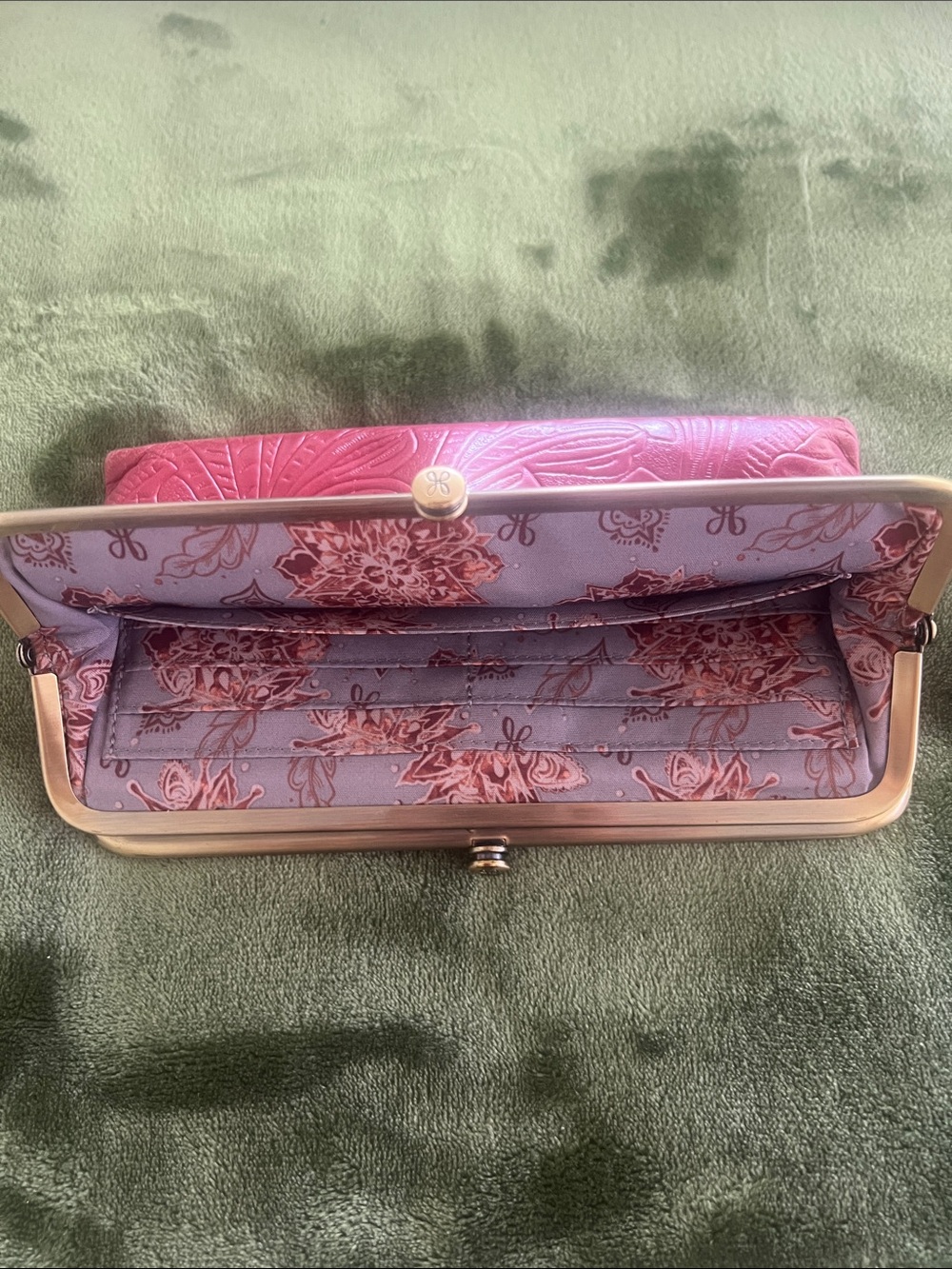 HOBO Embossed Pink Velvet Frame Clutch - Picture 3 of 3